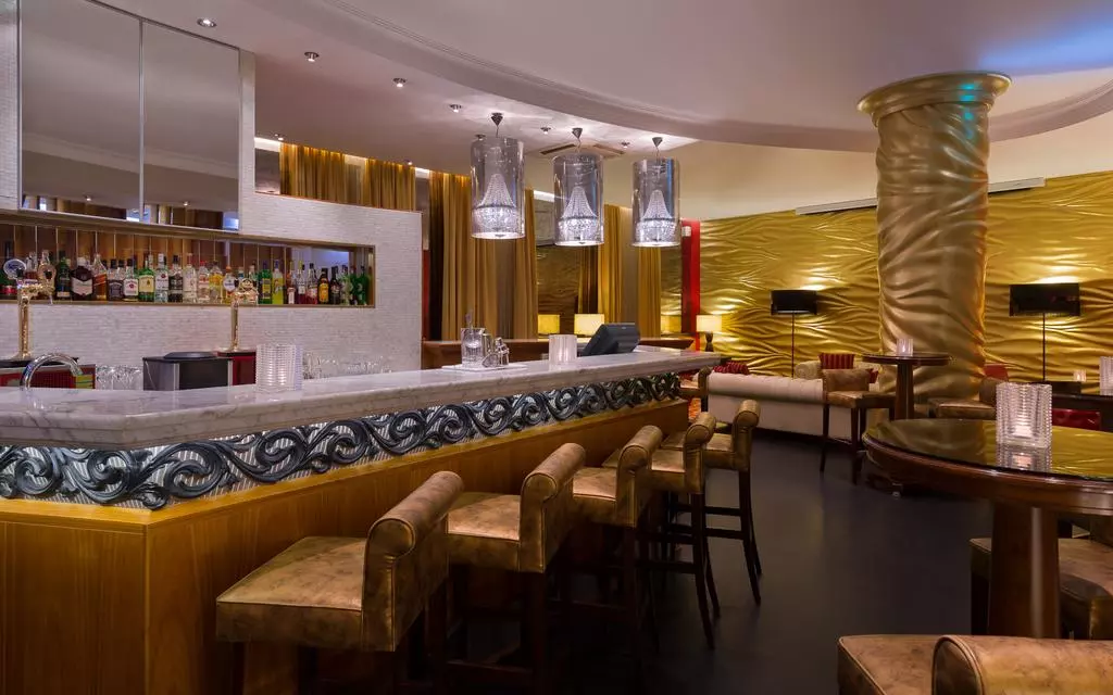 هتل کورت یارد بای ماریوت واسیلی وسکی سنت پترزبورگ - مهرپرواز